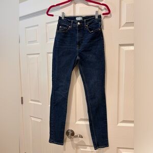 H&M Ultra High Rise Skinny jeans SZ 2